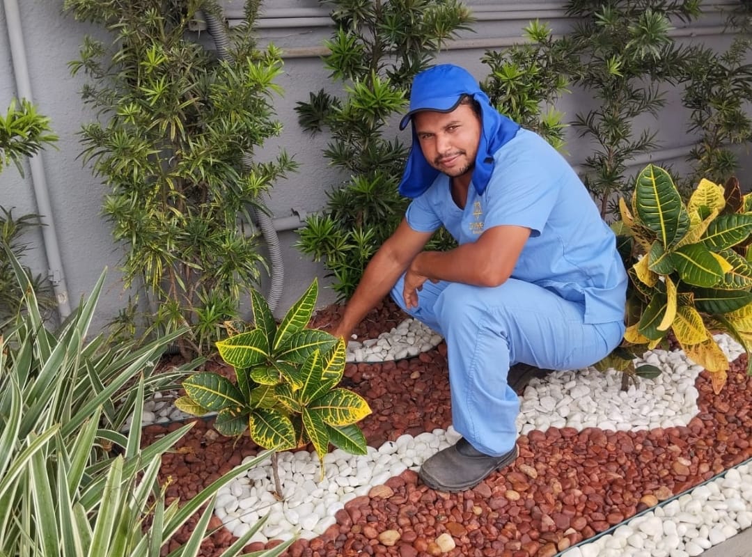 Equipe de limpeza especializada